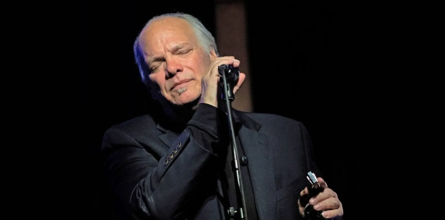 Curtis Salgado close-up