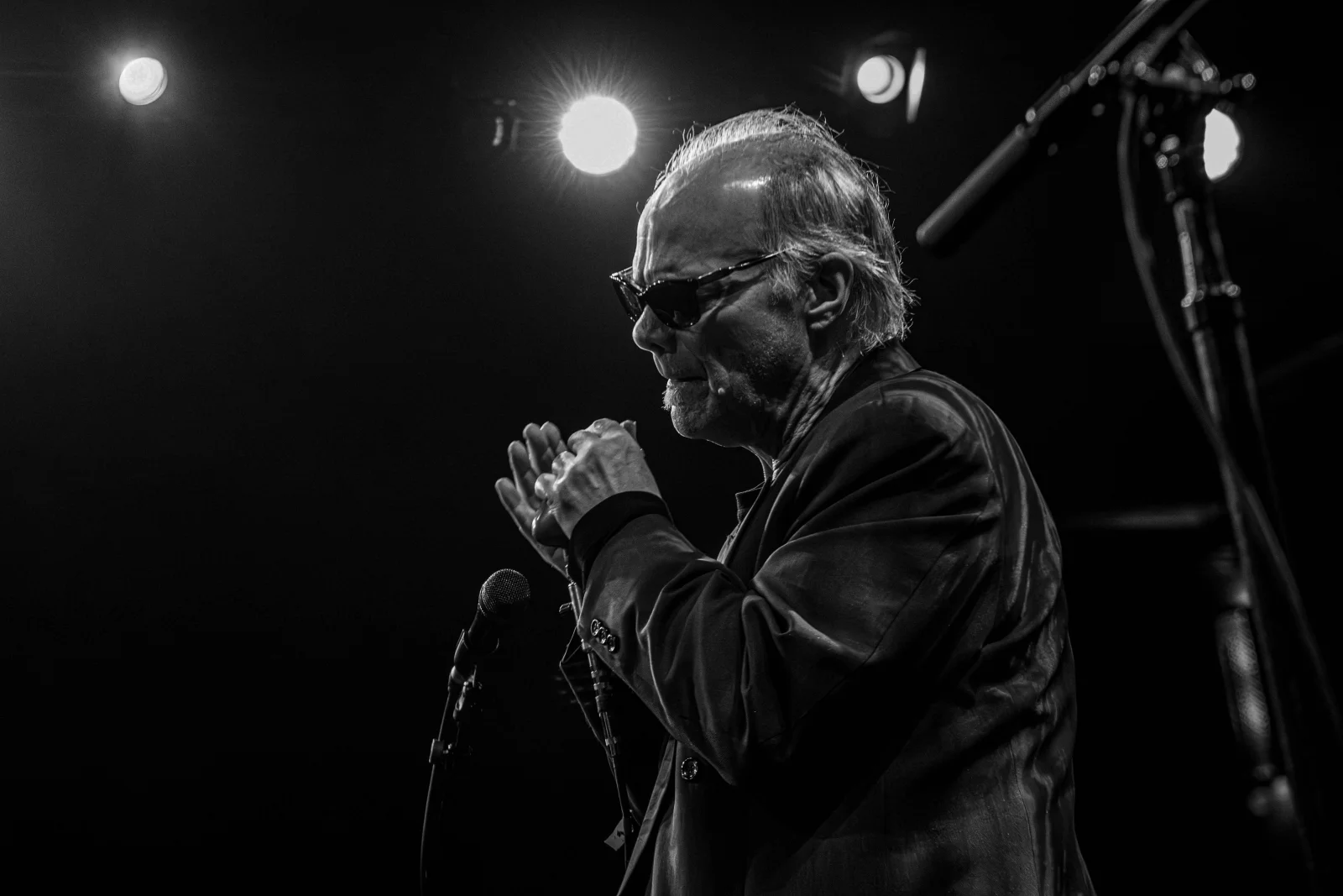 Curtis Salgado performing live
